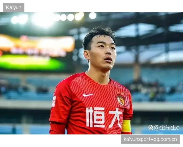 年轻后卫身体素质闪耀，成为防线新宠儿